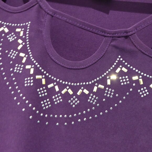 women's tops - Picture 7 of 10